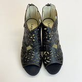 Laura Vita Dorian musta