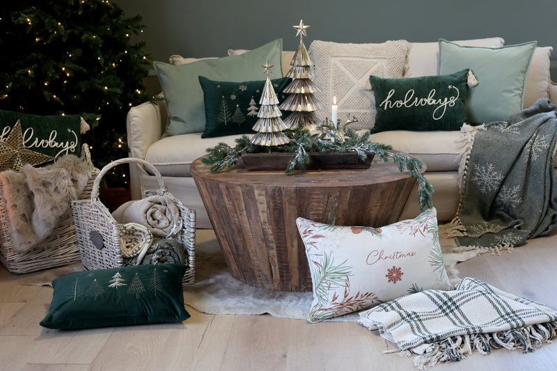 Chic joulutyynynpäällinen tupsuilla 11704