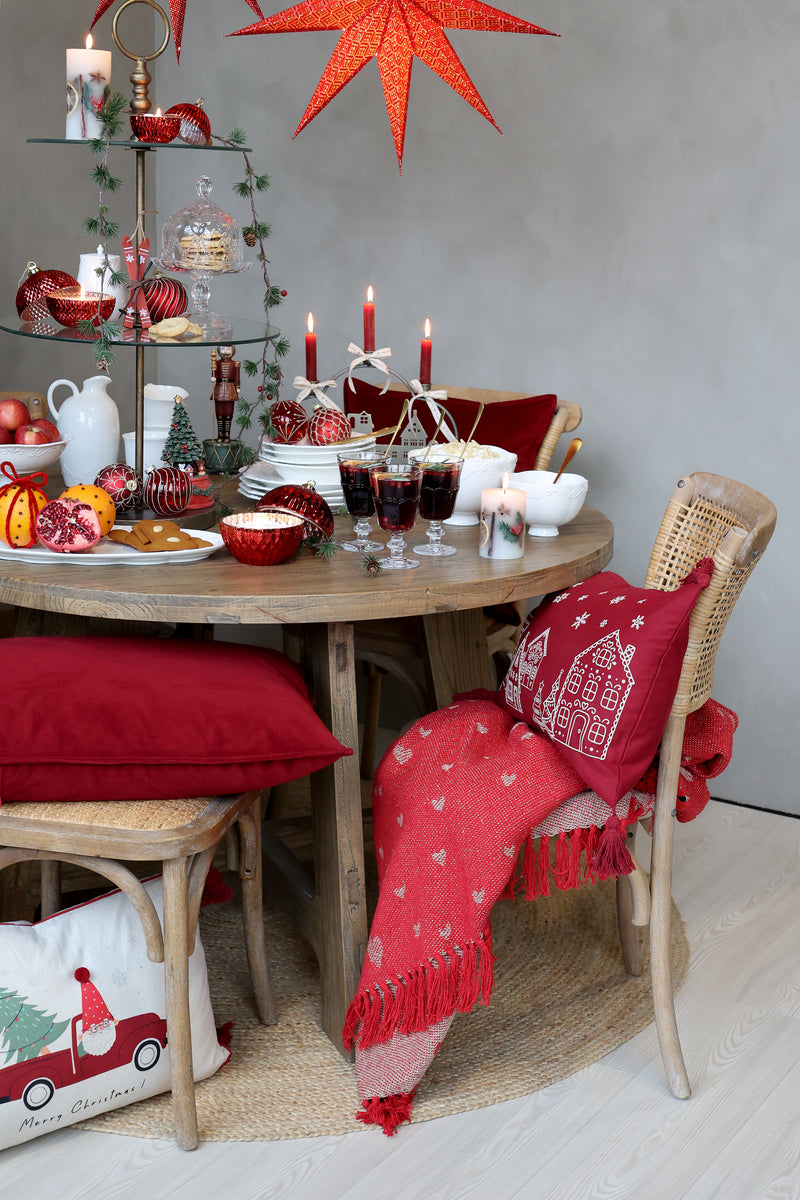 Chic joulutyynynpäällinen tupsuilla 11704