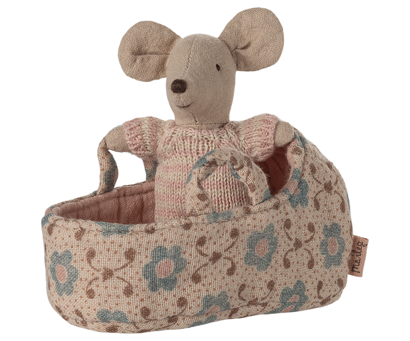 Maileg Baby mouse in carry cot 11780