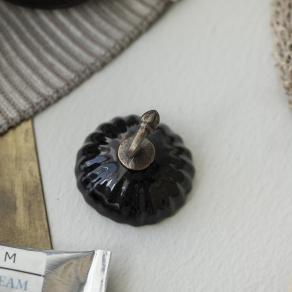 IB seinäkoukku keraaminen 11324