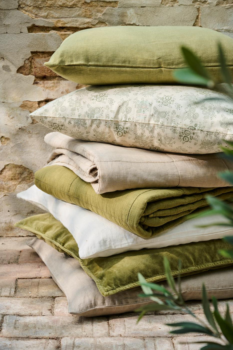 IB tyynynpäällinen vihreä sametti 10835