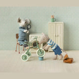 Maileg Abri tricycle, Mouse - green 12750
