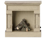 Maileg Fireplace - Mouse, off white 12761